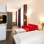 Aparthotel Boardinghaus Weinberg Campus 4*