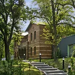 아파트호텔 Boardinghaus Weinberg Campus 4*