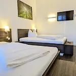 Boardinghaus Weinberg Campus Aparthotel