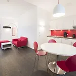 Boardinghaus Weinberg Campus 아파트호텔 4*