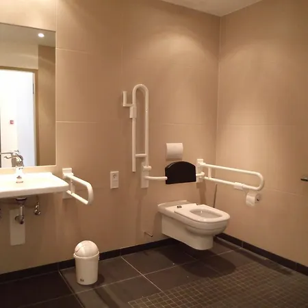 Aparthotel Boardinghaus Weinberg Campus 4*