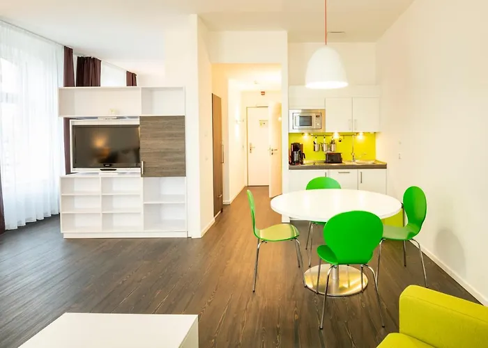 Boardinghaus Weinberg Campus 4* Галль