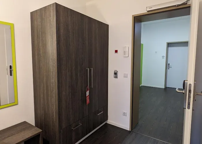 Апарт-отель Boardinghaus Weinberg Campus Галль