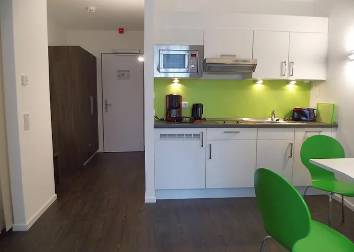 Boardinghaus Weinberg Campus Апарт-отель Галль