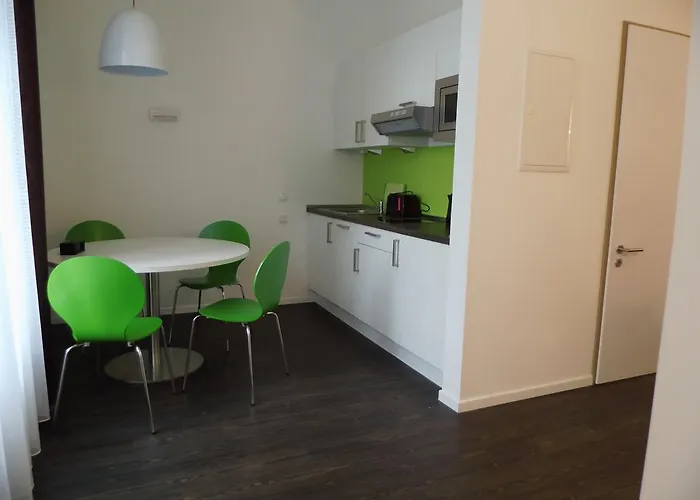 Апарт-отель Boardinghaus Weinberg Campus Галль