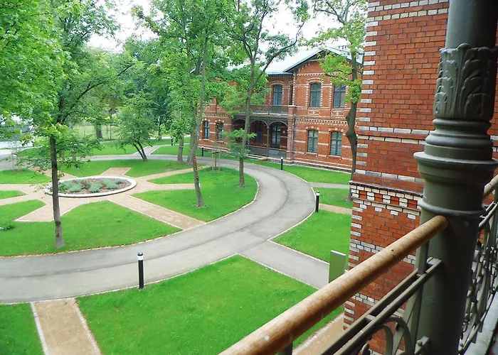 Апарт-отель Boardinghaus Weinberg Campus 4*